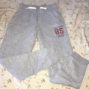 Tommy Hilfiger Gray sweat pants size L 16/18 US.